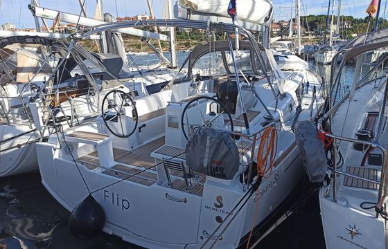 Beneteau Oceanis 38.1 Flip