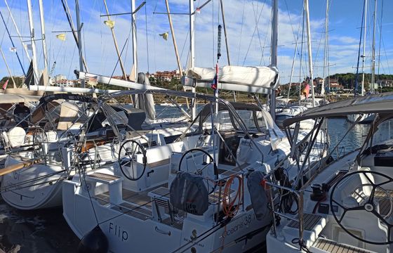 Beneteau Oceanis 38.1 Flip