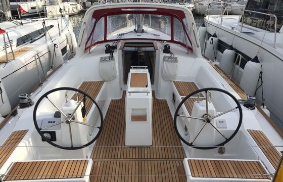 Beneteau Oceanis 38 Luce