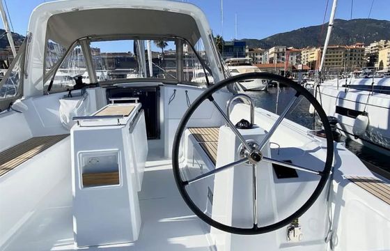 Beneteau Oceanis 38.1 Maximus