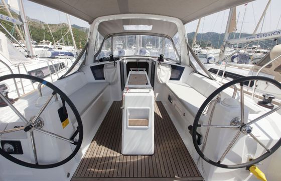 Beneteau Oceanis 38.1 Missy