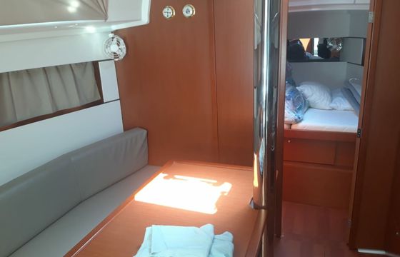 Beneteau Oceanis 38.1 Modena