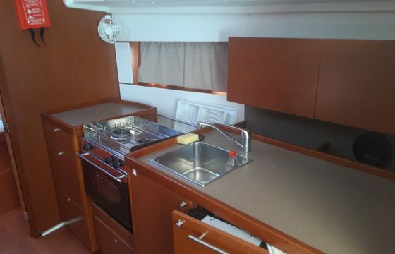 Beneteau Oceanis 38.1 Modena