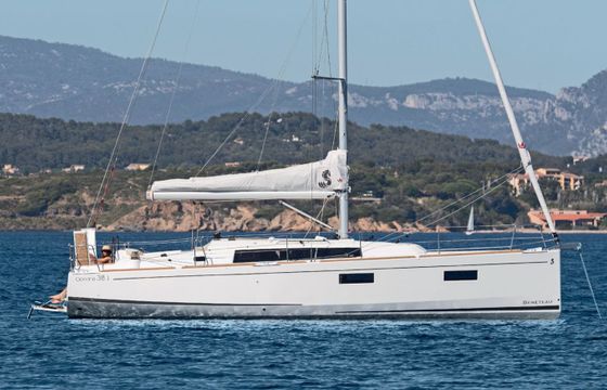 Beneteau Oceanis 38.1 Sea Lilly