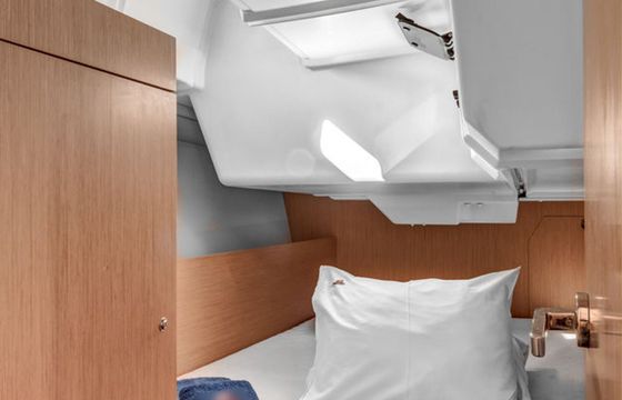 Beneteau Oceanis 38.1 Harmonia