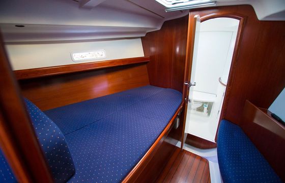 Beneteau Oceanis 393 Little Big Love