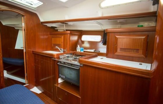 Beneteau Oceanis 393 Little Big Love