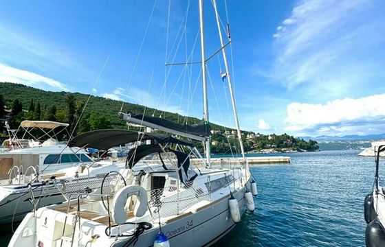 Beneteau Oceanis 34 Finia
