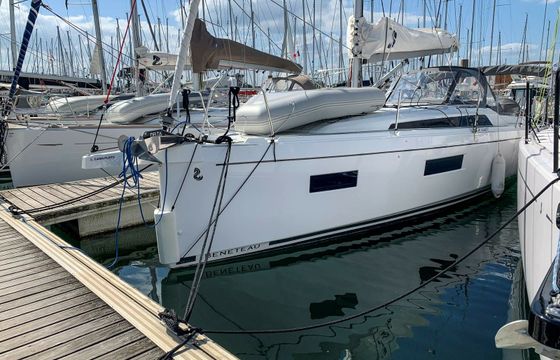 Beneteau Oceanis 34.1 Cash-Flots