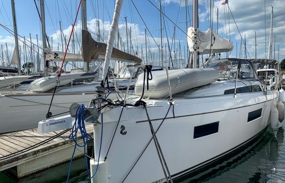 Beneteau Oceanis 34.1 Cash-Flots