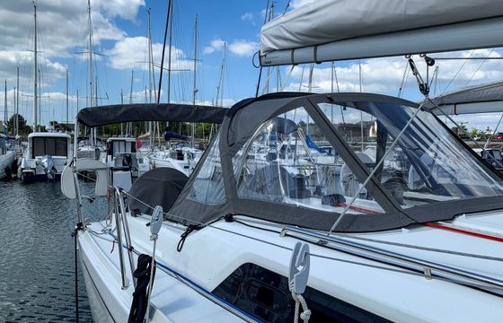Beneteau Oceanis 34.1 Cash-Flots