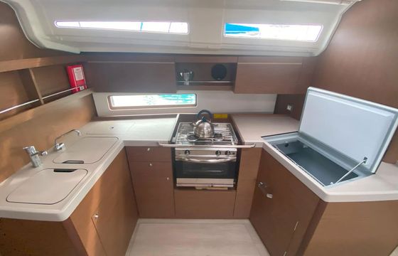 Beneteau Oceanis 40.1 Ampeli
