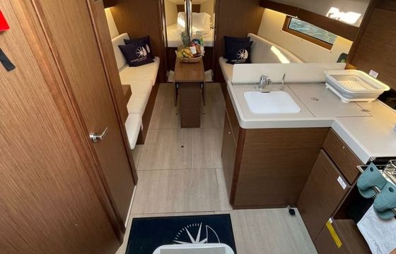 Beneteau Oceanis 34.1 Orionis