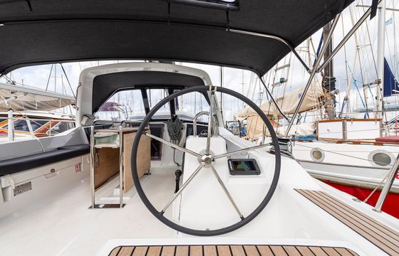 Beneteau Oceanis 41.1 Elena
