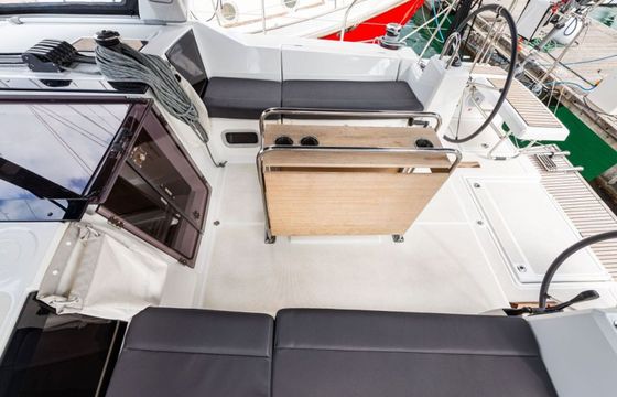 Beneteau Oceanis 41.1 Elena