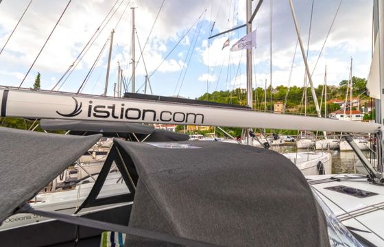 Beneteau Oceanis 40.1 First Touch
