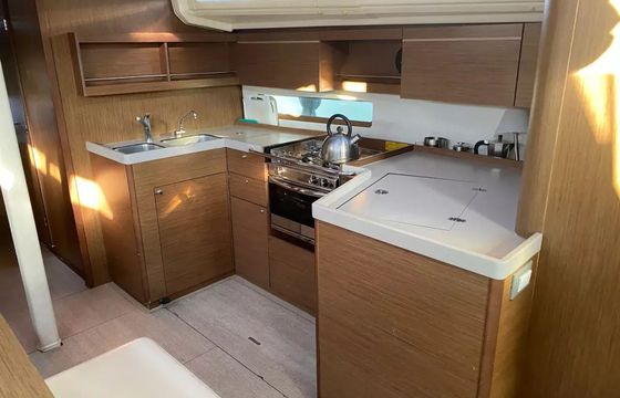 Beneteau Oceanis 40.1 Jean Bart 3