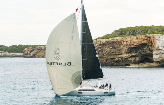 Beneteau Oceanis 41.1 Poison
