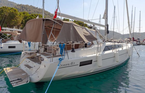 Beneteau Oceanis 41.1 Sail Orion
