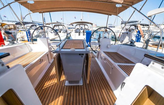 Beneteau Oceanis 41.1 White Pearl
