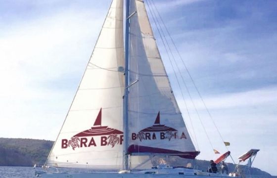 Beneteau Oceanis 423 Bora Bora