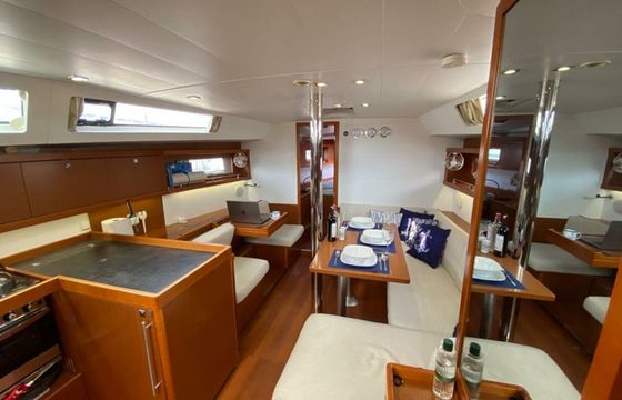 Beneteau Oceanis 41 Tina