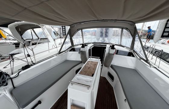 Beneteau Oceanis 37.1 Avra