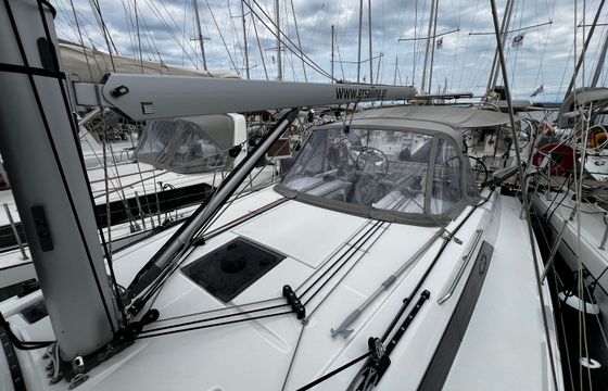 Beneteau Oceanis 37.1 Avra