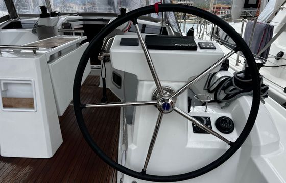 Beneteau Oceanis 37.1 Avra