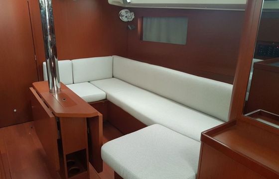 Beneteau Oceanis 41.1 Gloria