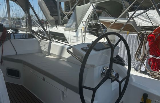 Beneteau Oceanis 37.1 Piperi