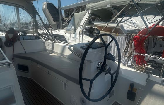 Beneteau Oceanis 37.1 Piperi