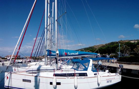 Beneteau Oceanis 38 Caroline