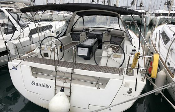 Beneteau Oceanis 41 Slunicko