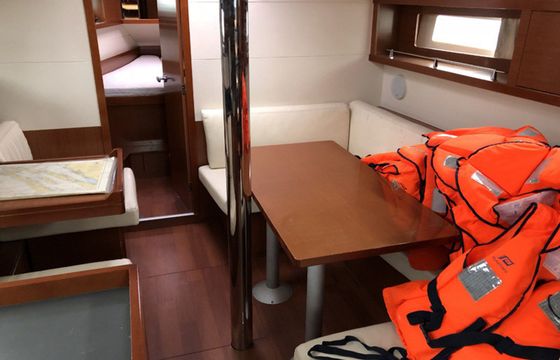 Beneteau Oceanis 41 Slunicko