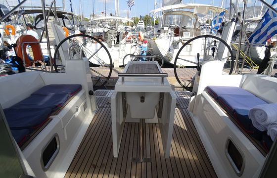 Beneteau Oceanis 38 Karavas