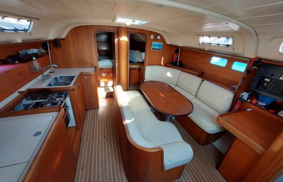 Beneteau Oceanis 440 Garota