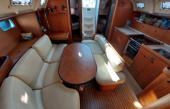Beneteau Oceanis 440 Garota