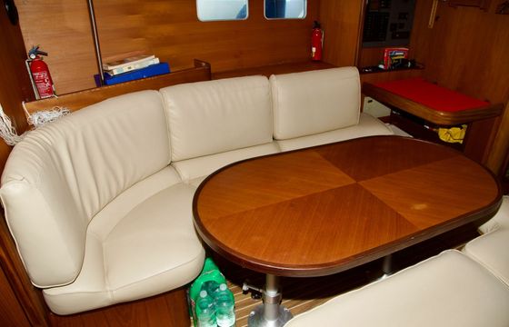Beneteau Oceanis 440 Garota