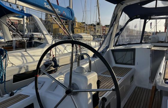 Beneteau Oceanis 41.1 Malika