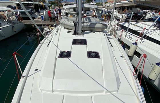 Beneteau Oceanis 41.1 Alma Libre 5