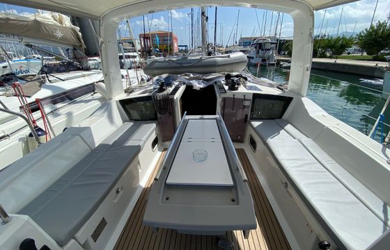 Beneteau Oceanis 41.1 Alma Libre 5
