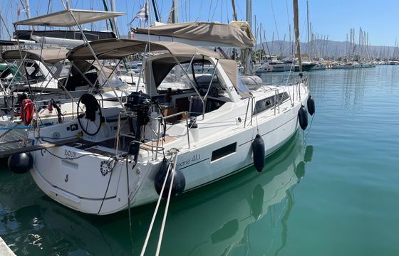Beneteau Oceanis 41.1 Black Lion