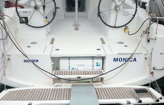 Beneteau Oceanis 38 Monica