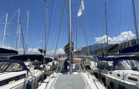 Beneteau Oceanis 38 Solar