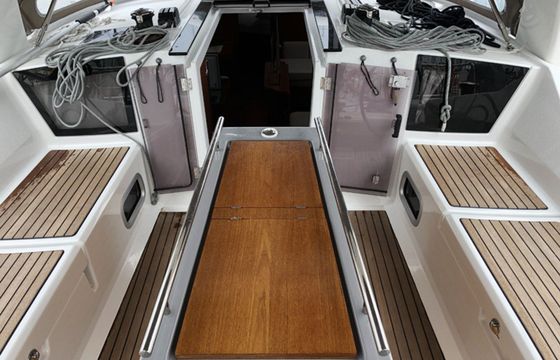 Beneteau Oceanis 41.1 Buga