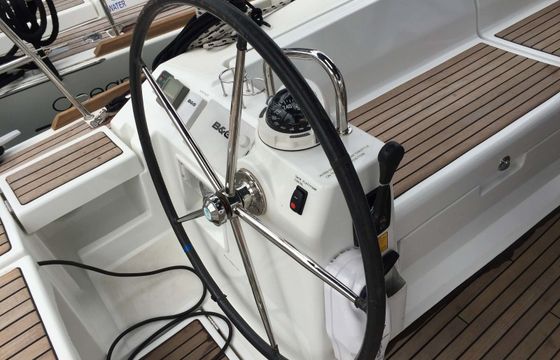 Beneteau Oceanis 45 Gin Tonic