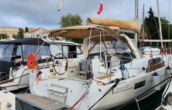 Beneteau Oceanis 41.1 Office 2