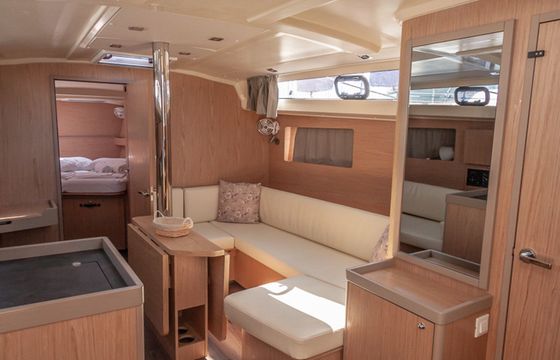 Beneteau Oceanis 41.1 Kostis