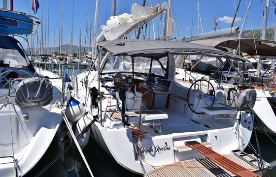 Beneteau Oceanis 41.1 Mala Nevina